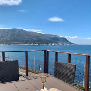 https://lalapanzi.hotels-capetown.com