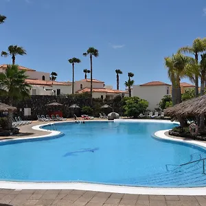 https://las-adelfas-2.tenerifehoteles.net